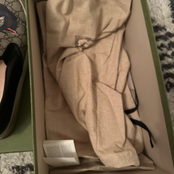 Gucci men’s “Wolf” Slip on shoes - Picture 3 of 8